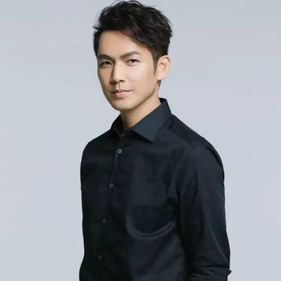 致初心(九)工作篇 主播 钟钟 文 钟汉良