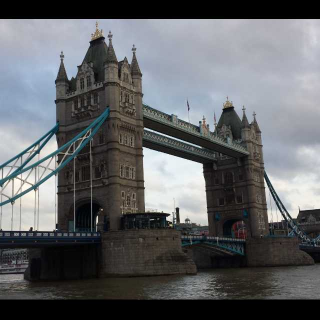 London bridge is falling down