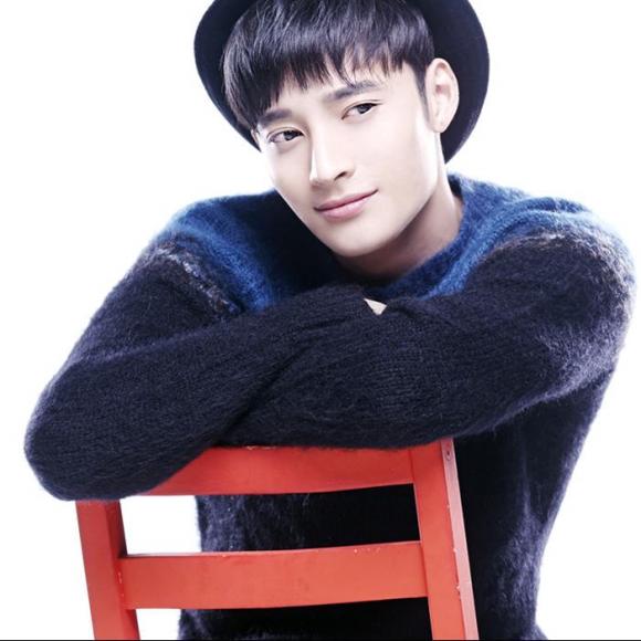 泰国当红小生,比颜值腹肌更撩人的是这个男人的.