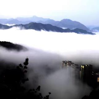 山城的雾