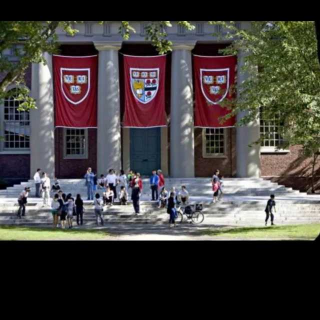 哈佛大学收回10名学生录取通知书