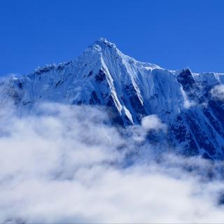 梦里雪山