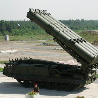 俄罗斯亮出这一杀手锏，如今让美国措手不及！ 防空导弹系统