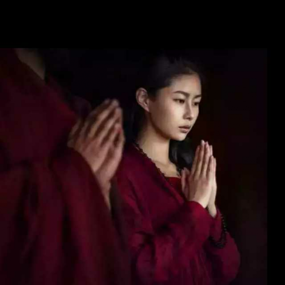 前世,我是佛前的一滴泪