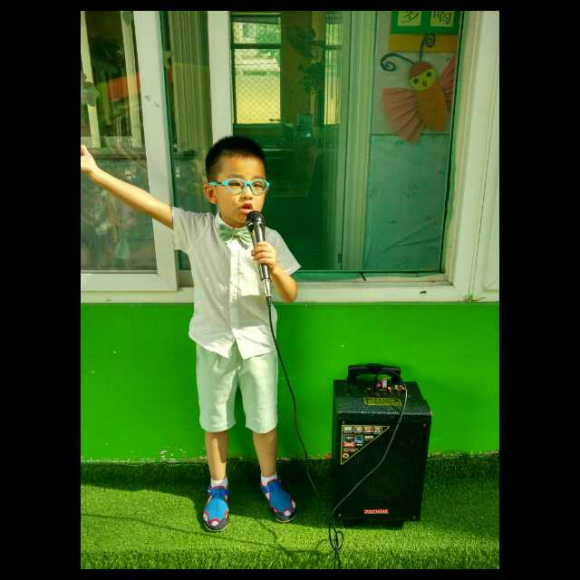 李佳洺《祖国,妈妈》