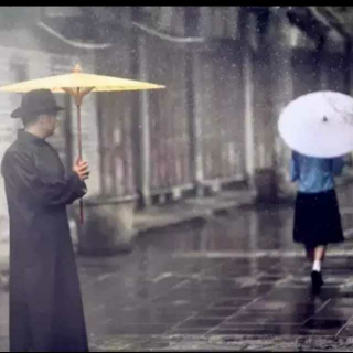 《雨巷》戴望舒