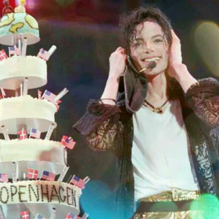 Michael，祝你生日快乐