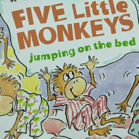 five little monkeys jumping on the bed