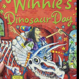 No.106 Winnie's Dinosaur Day