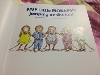 Five little monkey jumping on the bed