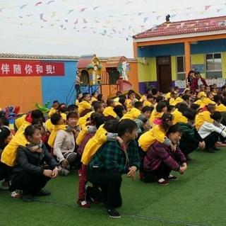 封村幼儿园――新橄榄父母课堂《陪伴孩子，共同成长》