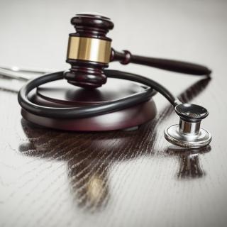 医疗诉讼案件时医疗评估和医疗司法鉴定的区别是什么？