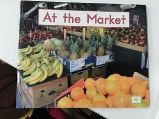 海尼曼分级读物-LA-At the Market
