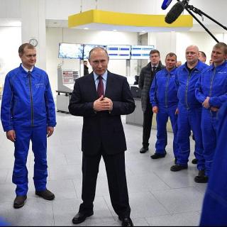 《双语新闻》：俄总统普京：亚马尔液化天然气项目助推中俄合作