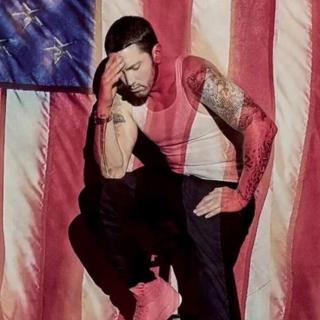 暌违四年，Pop God Eminem实力回归。