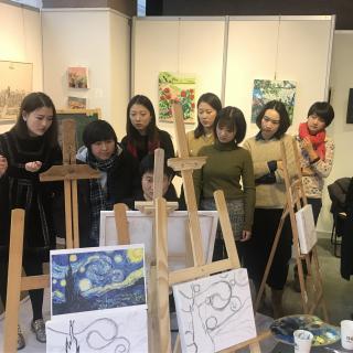 《至爱梵高》油画体验活动报道  记者 刘晓丽