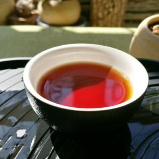 茶舞水含香