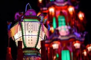 【Penny 读英语故事】第15期 - What do you know about Lantern Festival?