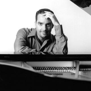 【唯美钢琴】《微笑》George Skaroulis的优美琴声