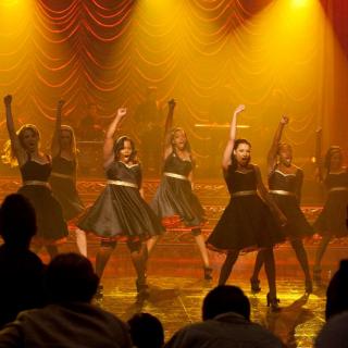 What Doesn't Kill You (Stronger) - 欢乐合唱团.Glee.S03E14