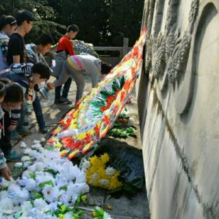 《雨洗清明暮春殇》儒风沐歌