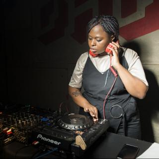 JustSyd : 游走在亚洲的南非女DJ，来到中国后迟疑了