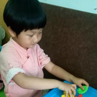 璟慧幼稚园小小气象播报员李楚涵