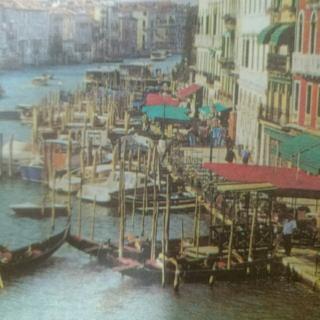 26威尼斯的小艇