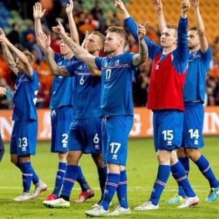 冰岛队后卫个个超过1米8，球员身高很重要吗？