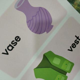 Phonics.Book~Vv