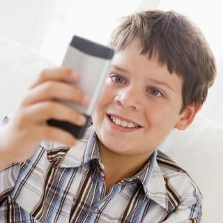 为什么孩子会沉迷玩手机