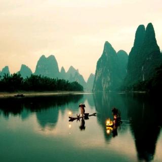 《桂林山水甲天下》