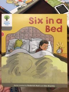 柒柒读牛津树《six in a bed》