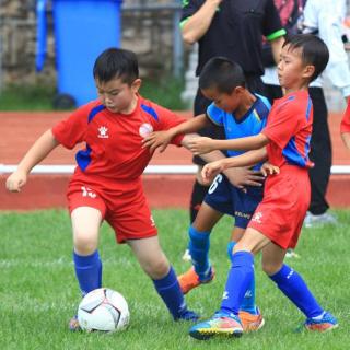 中国少年足球不比外国差