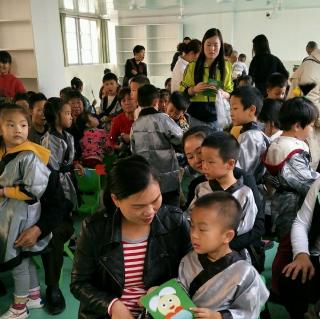 东方艺术幼儿园倡议：中国人过中国节！