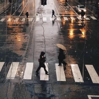 生活如雨，请撑伞原谅-刘栩良|中国校园之声短音频