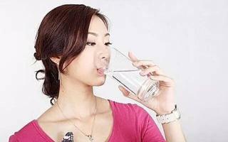 水對人體的重要性，補充酵素期間為何要多喝水？