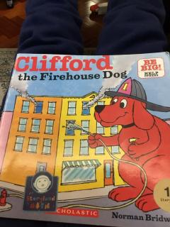 Clifford the firehouse dog/Luca