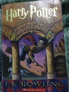 Harry Potter And The Sorcerer's Stone第1章第一篇
