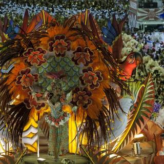Festival de los Faroles VS Carnaval de América Latina