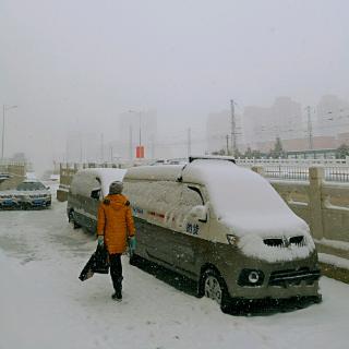 《昨夜/雪一直下》——渔樵耕夫（简书）