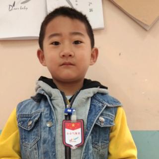 迪尔贝贝幼儿园中三班小小气象员——杨尹诺