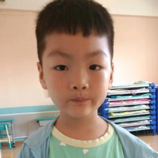 迪尔贝贝幼儿园中三班小小气象员——王一鑫