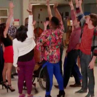 Happy - 欢乐合唱团.Glee.S05E12