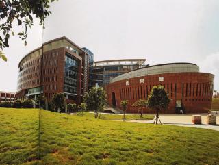 《华南理工大学校园建筑与人文景观》55-大学城校区音乐厅