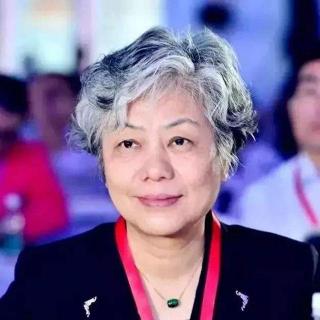 李玫瑾谈家庭教育：无言自威或是解决父母和孩子之间矛盾的最好方