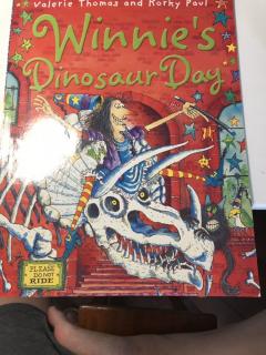Winnie's dinosaur day
