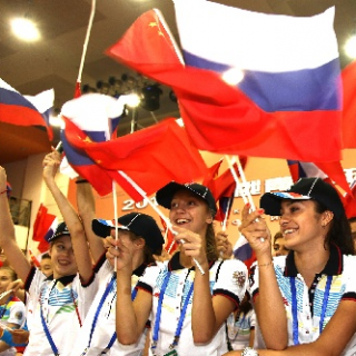 《双语新闻》重庆成功申办第九届中俄青少年运动会