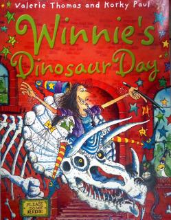 【悦·周一陪你读英文绘本】Winne's dinosaur day