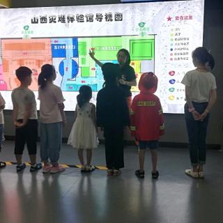 533.《陪孩子走过小学六年》我家的游戏时间和家庭日1